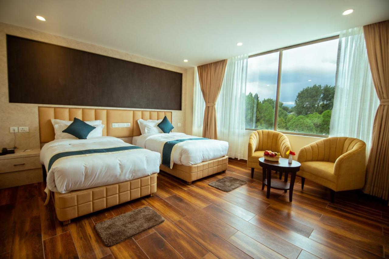 Hotel Black Diamond - Transit Point Inside Hotel Kathmandu Bagian luar foto